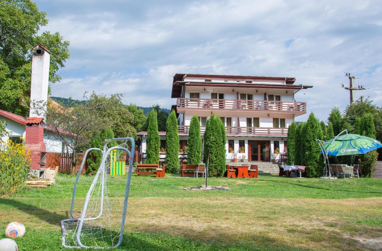 Pensiunea Amada Leresti Εξωτερικό φωτογραφία
